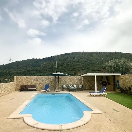 Refugio Da Serra Porto de Mós